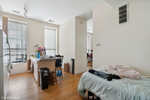 1310 W 18th Street 3C, Chicago, IL 60608