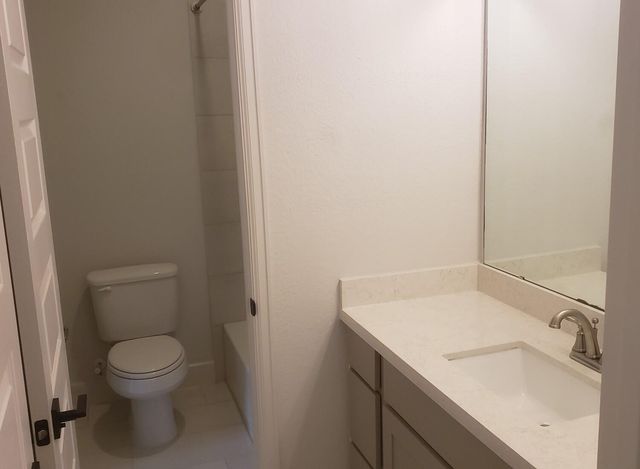 205 Roseleaf CT, Liberty Hill, TX 78642