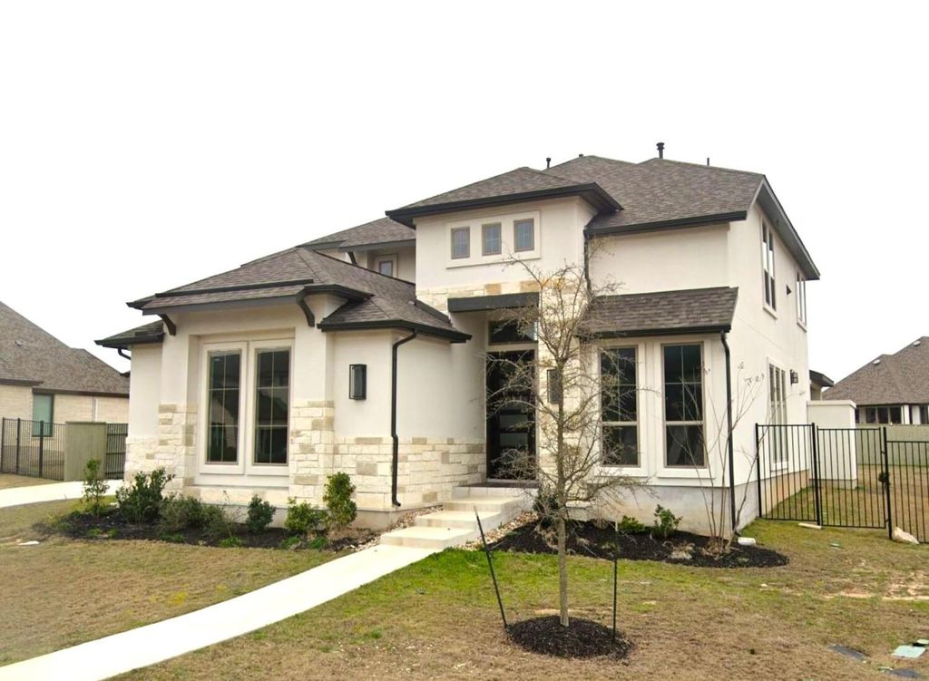 205 Roseleaf CT, Liberty Hill, TX 78642