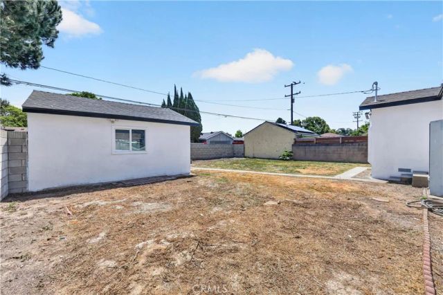 2120 Clark, Long Beach, CA 90815