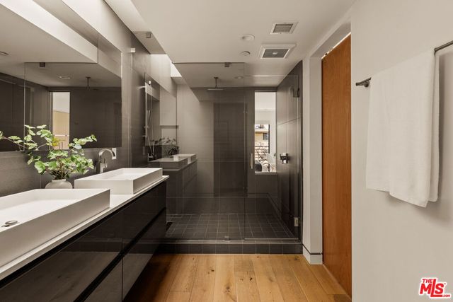 820 N Formosa Avenue, Los Angeles, CA 90046