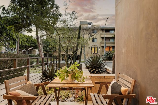 820 N Formosa Avenue, Los Angeles, CA 90046