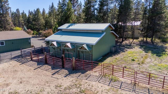 16250 South Drive, La Pine, OR 97739
