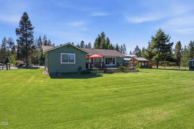 16250 South Drive, La Pine, OR 97739