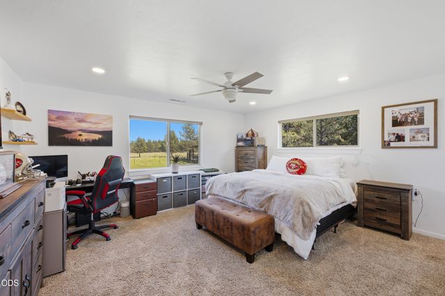 16250 South Drive, La Pine, OR 97739