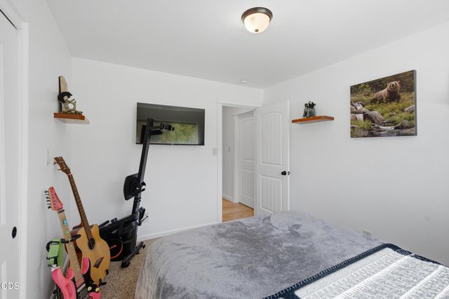 16250 South Drive, La Pine, OR 97739