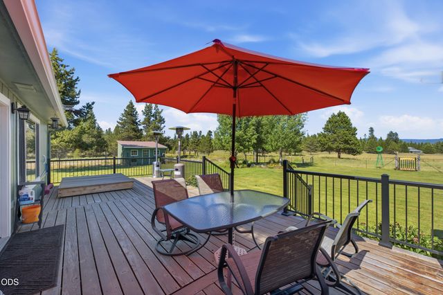 16250 South Drive, La Pine, OR 97739