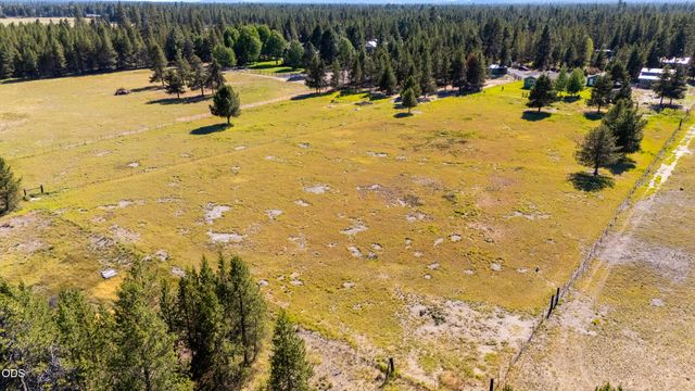 16250 South Drive, La Pine, OR 97739