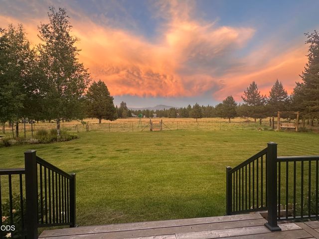 16250 South Drive, La Pine, OR 97739