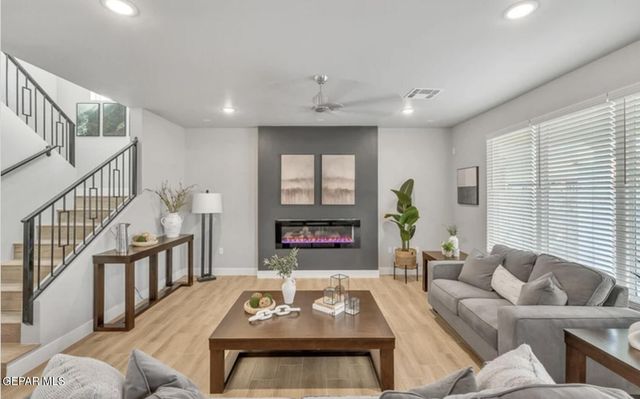 208 Emerald Rock, El Paso, TX 79928