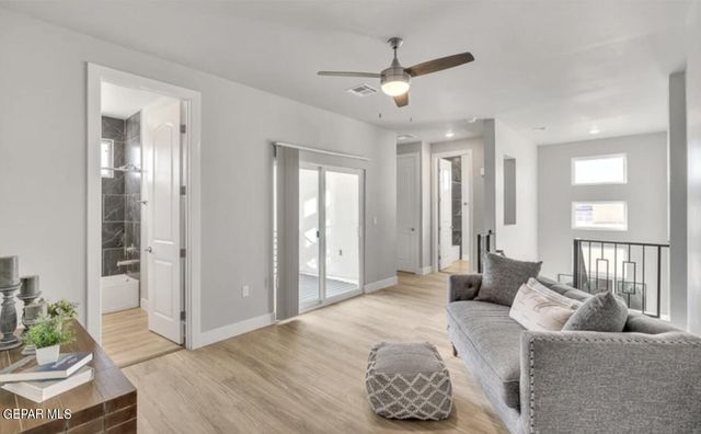 208 Emerald Rock, El Paso, TX 79928
