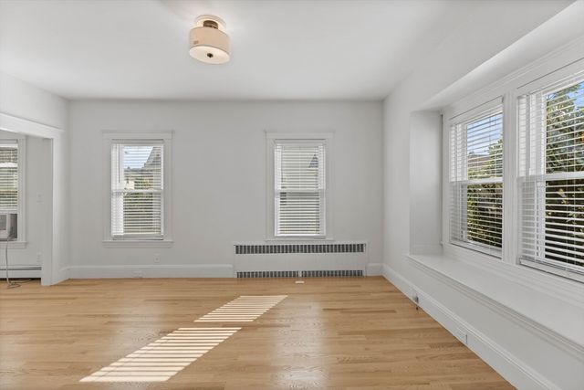 160 Marlboro St, Quincy, MA 02170