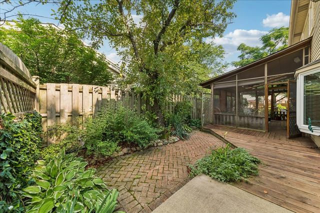 5641 Deerpath Lane, Downers Grove, IL 60516