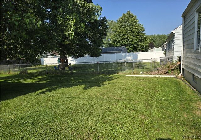 14 Boardman Road, Lackawanna, NY 14218