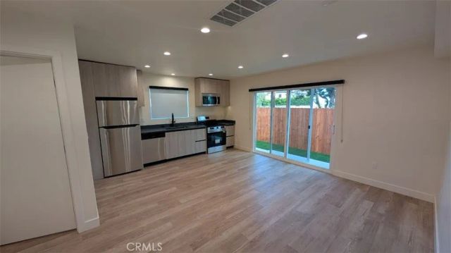 7810 Flight, Westchester, CA 90045