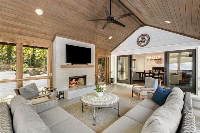 1100 Kingston Drive, Atlanta, GA 30342