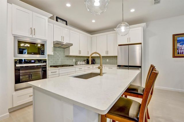 2440 CEDAR ROSE STREET, Apopka, FL 32712