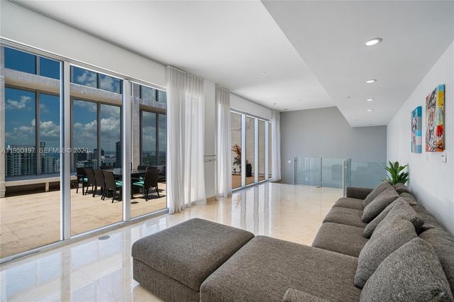 495 Brickell 5705, Miami, FL 33131