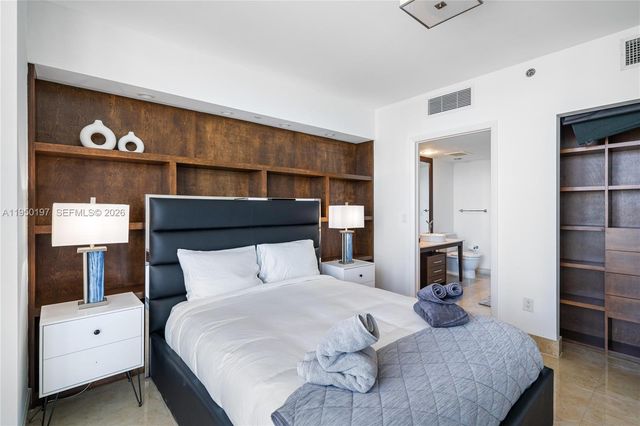 495 Brickell 5705, Miami, FL 33131