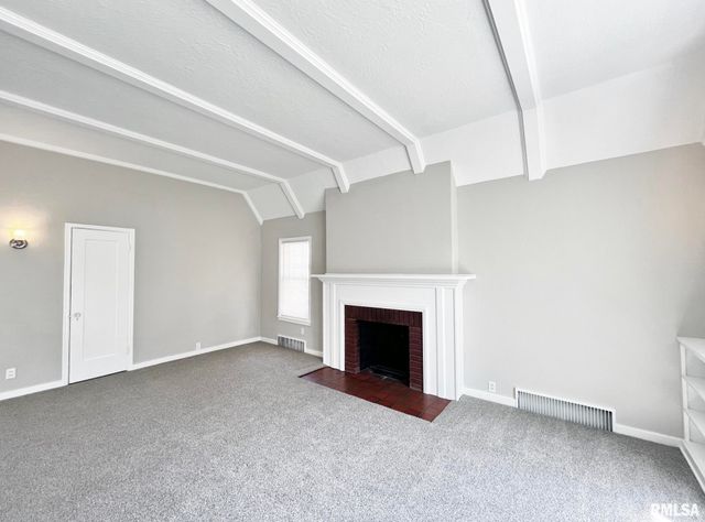 3203 N BILTMORE Avenue, Peoria, IL 61604