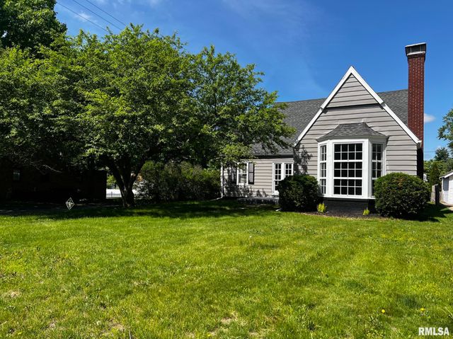 3203 N BILTMORE Avenue, Peoria, IL 61604