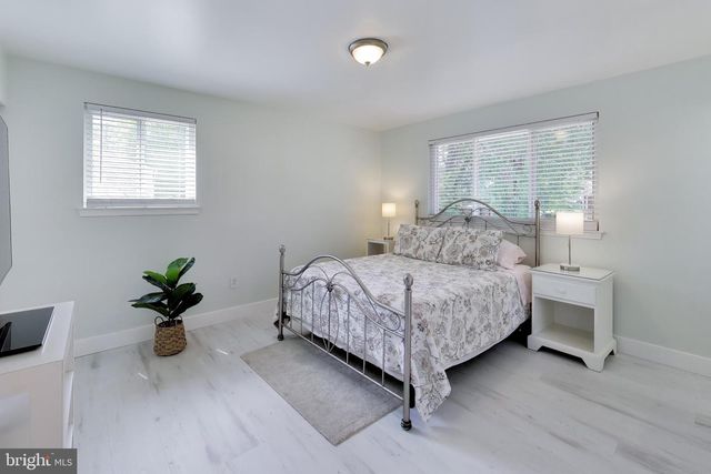 5510 EASTBOURNE DR, Springfield, VA 22151