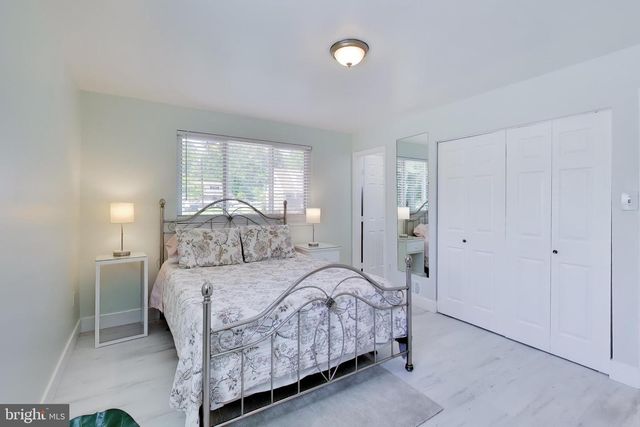 5510 EASTBOURNE DR, Springfield, VA 22151