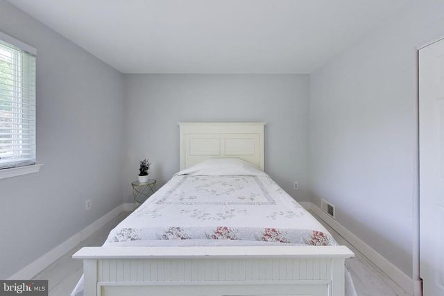 5510 EASTBOURNE DR, Springfield, VA 22151