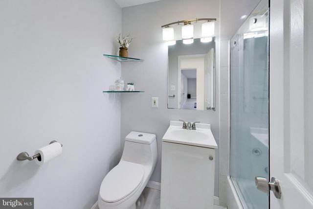 5510 EASTBOURNE DR, Springfield, VA 22151