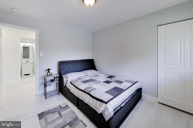 5510 EASTBOURNE DR, Springfield, VA 22151