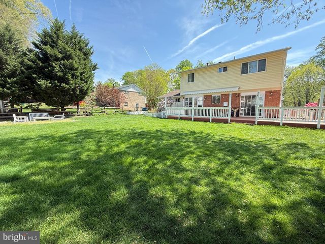 5510 EASTBOURNE DR, Springfield, VA 22151