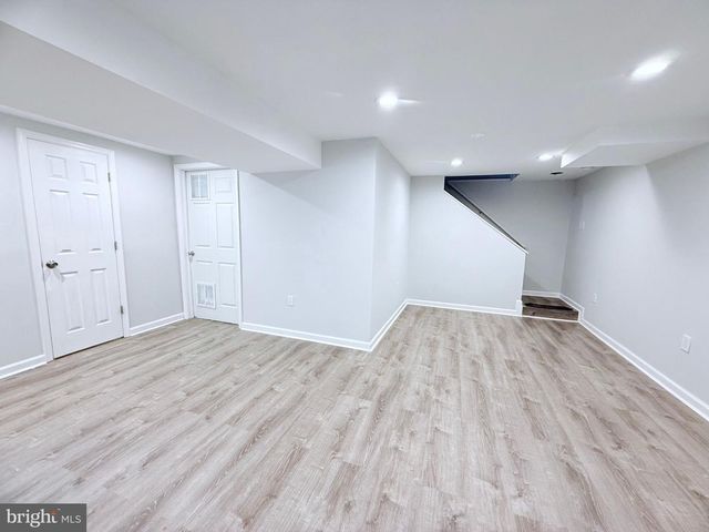5510 EASTBOURNE DR, Springfield, VA 22151