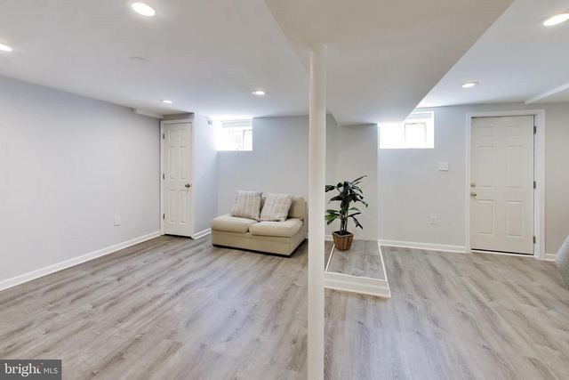 5510 EASTBOURNE DR, Springfield, VA 22151
