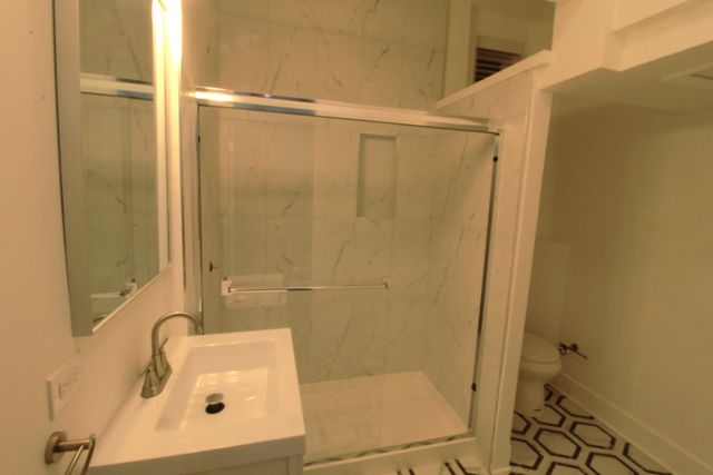 1362 N Bosworth Avenue B3, Chicago, IL 60642