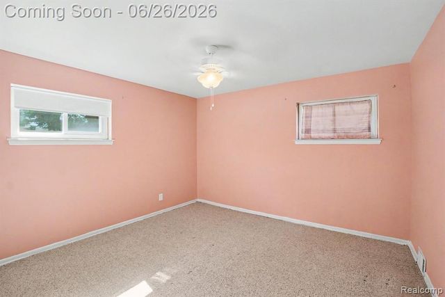 1209 Massoit Road, Clawson, MI 48017