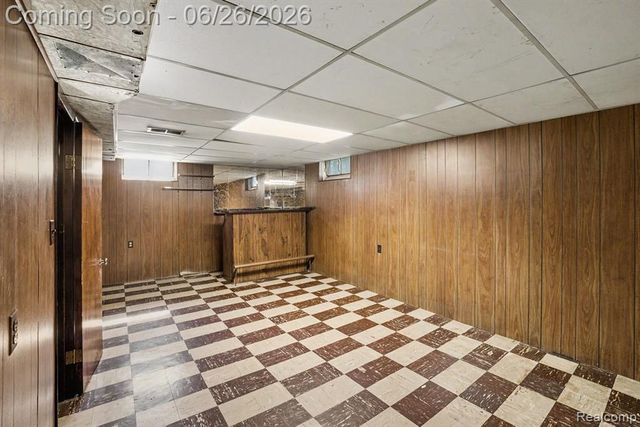 1209 Massoit Road, Clawson, MI 48017