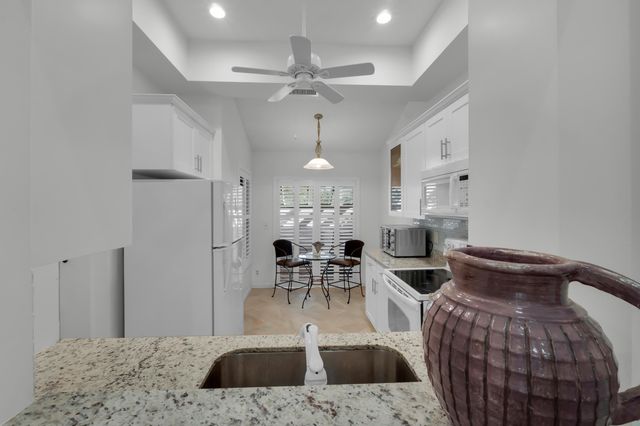 10980 Lake Front Place, Boca Raton, FL 33498