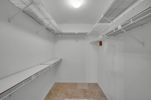 10980 Lake Front Place, Boca Raton, FL 33498