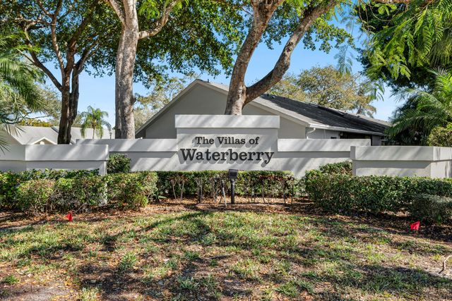 10980 Lake Front Place, Boca Raton, FL 33498