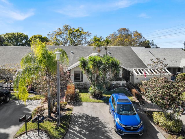 10980 Lake Front Place, Boca Raton, FL 33498