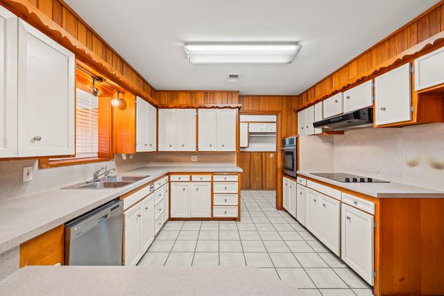 3423 56th Street, Lubbock, TX 79413