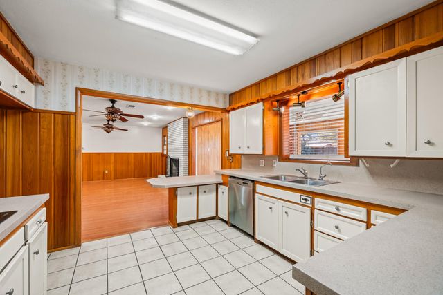 3423 56th Street, Lubbock, TX 79413