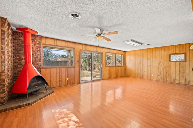 3423 56th Street, Lubbock, TX 79413