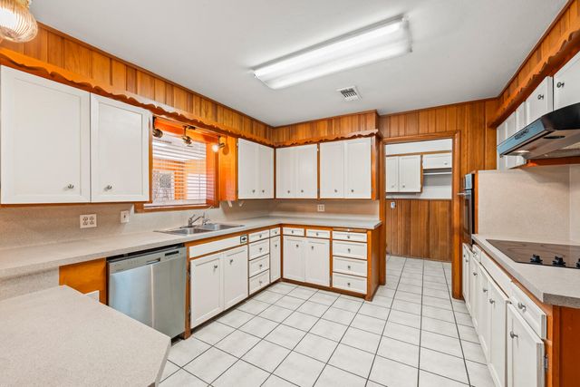 3423 56th Street, Lubbock, TX 79413