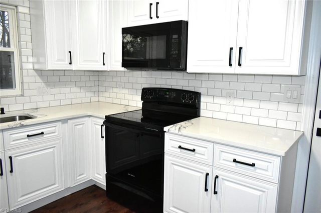 258 Badgett Avenue, Mount Airy, NC 27030