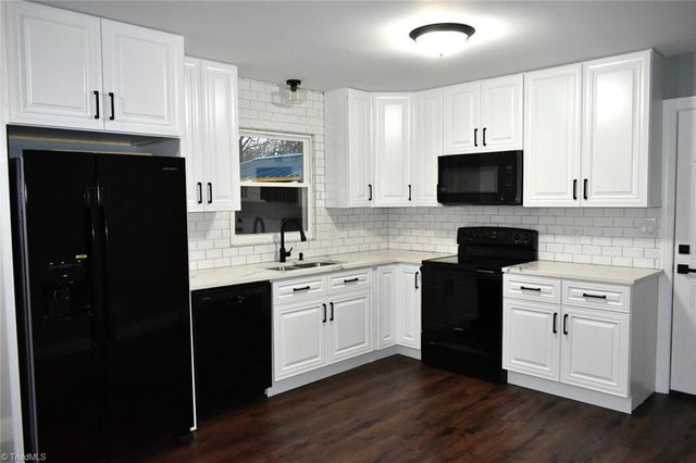 258 Badgett Avenue, Mount Airy, NC 27030