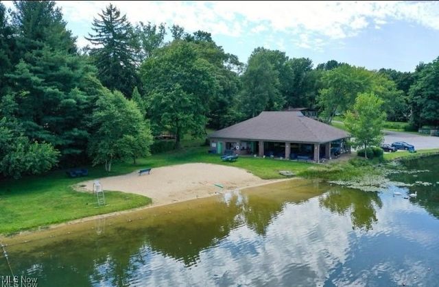 7723 W Lake Boulevard, Kent, OH 44240