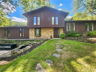 7723 W Lake Boulevard, Kent, OH 44240