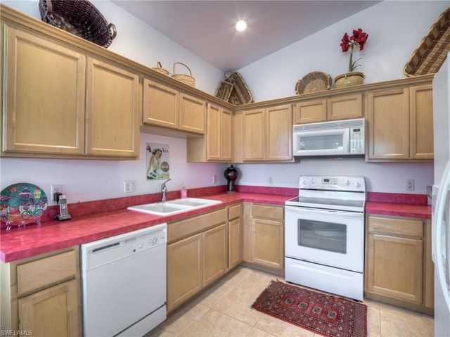 3120 Meandering WAY 202, Fort Myers, FL 33905