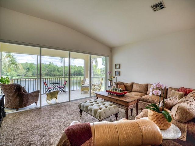 3120 Meandering WAY 202, Fort Myers, FL 33905